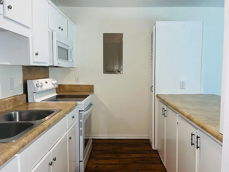 45 Westgate Drive — Photo 8
