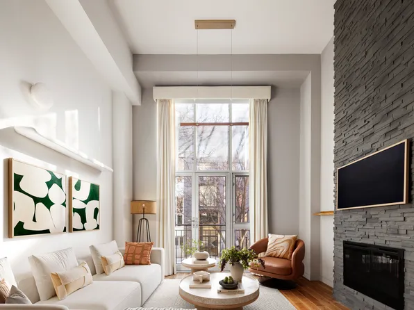 151 Manhattan Avenue image 1 of 13