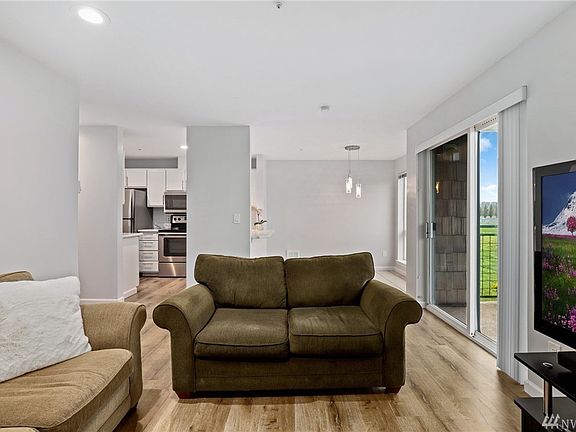 5th image of 9735 272nd Pl NW APT 511