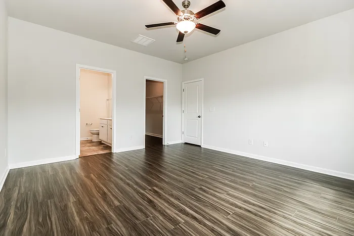126 Shire Dr — Photo 9