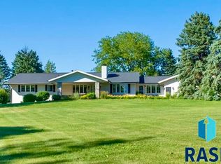 48156 268th St, Brandon, SD 57005