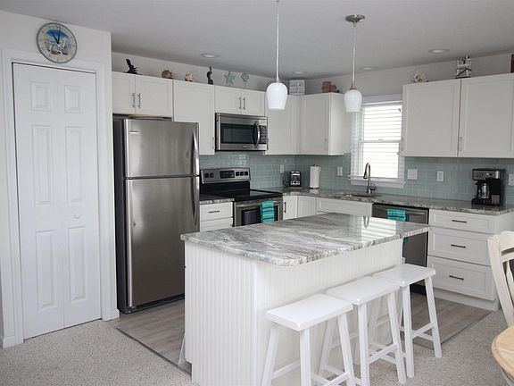 5th image of 2609 Asbury Ave #1
