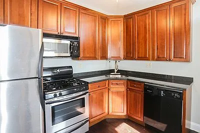 4816 N Paulina St #1 — Photo 1