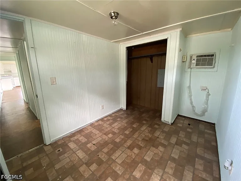 4900 Tice St #1 — Photo 7