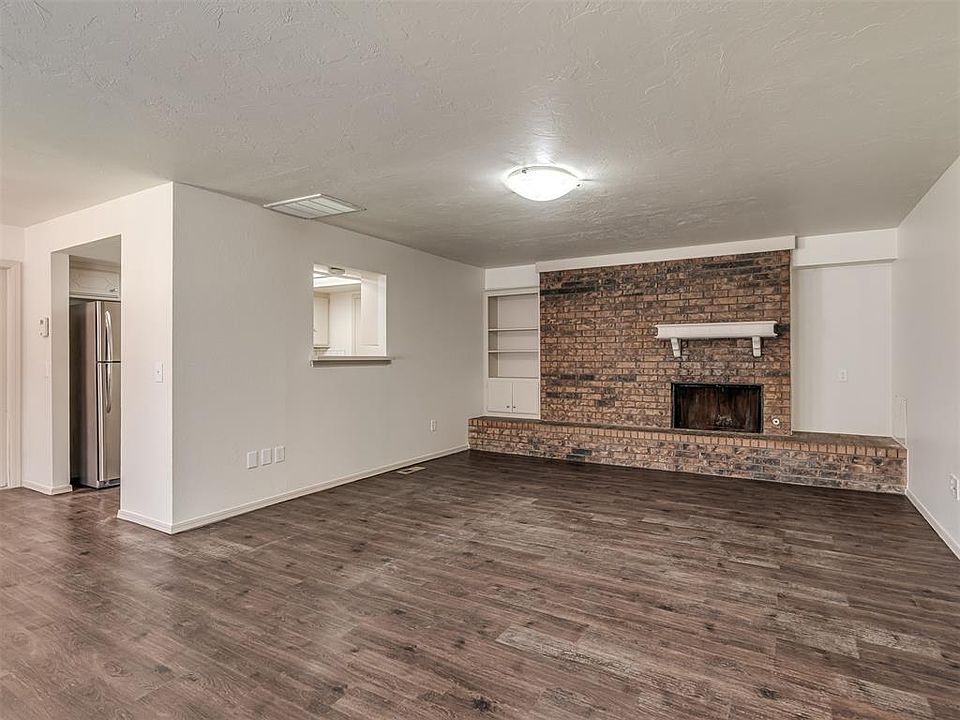 1st image of 9025 N Rockwell Dr