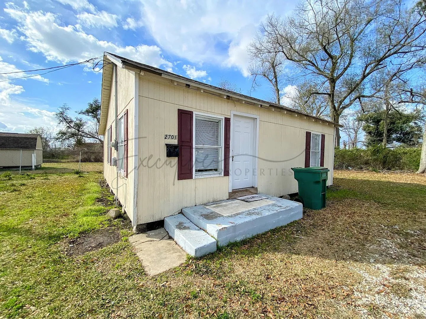 2-Bed, 1-Bath Home in Lake Charles - Deposit-Free Move-In Option Available! — Photo 1