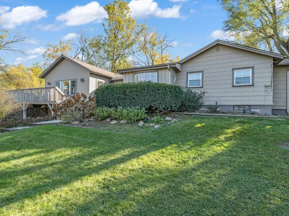 1306 E 5th St S, Newton, IA 50208