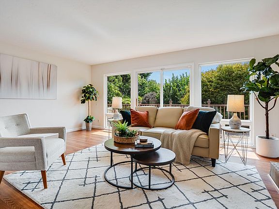 3rd image of 639 San Carlos Ave
