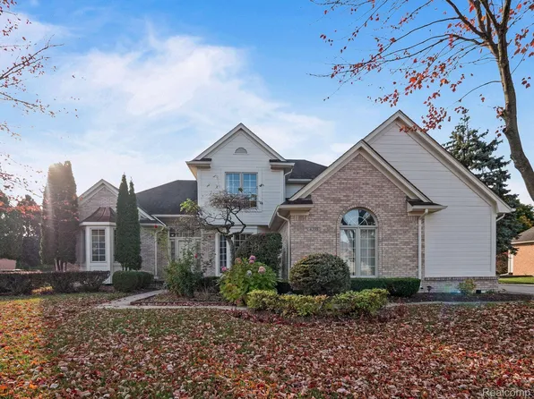 4398 Chablis Dr, Sterling Heights, MI 48314