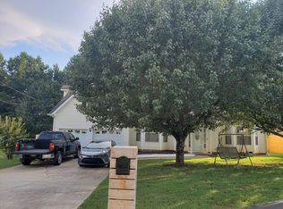 2059 Resting Creek Dr, Decatur, GA 30035