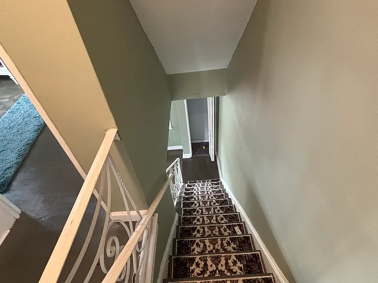 1105 Bryan St — Photo 18