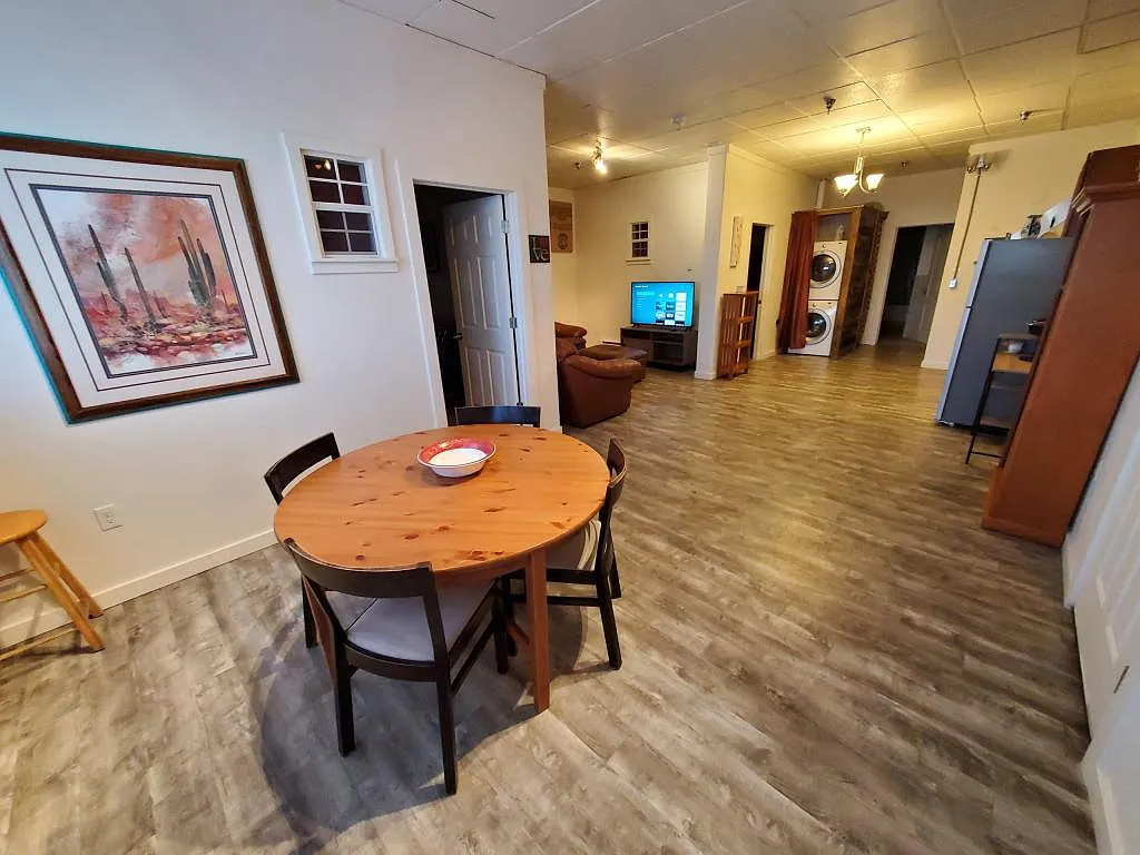 26 N Selig Ave, apt a — Photo 1