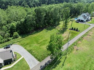 2414 Wildwood Sample Rd, Allison Park, PA 15101