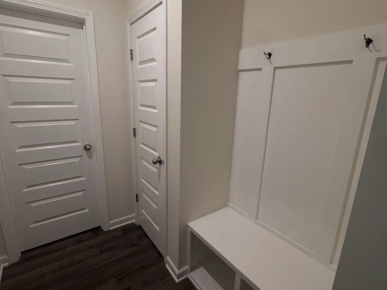 3 bed, 2.5 bath, 2732 sqft, $2,800 — Photo 2