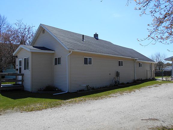 2nd image of 207 N 2nd St