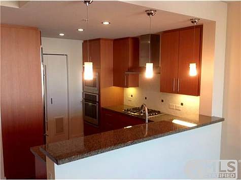 5th image of 325 7th Ave Unit 1601