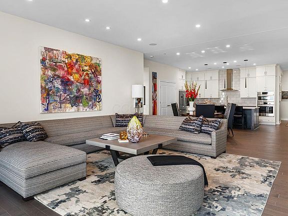 4th image of 250 Spring St Unit 1214