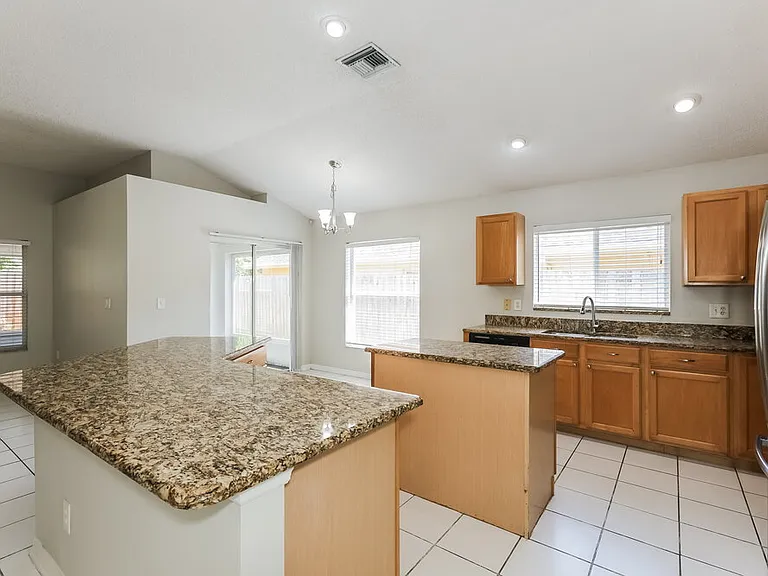 1505 Scotch Pine Dr — Photo 6