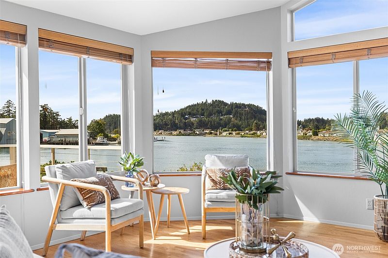 3rd image of 100 Samish Place