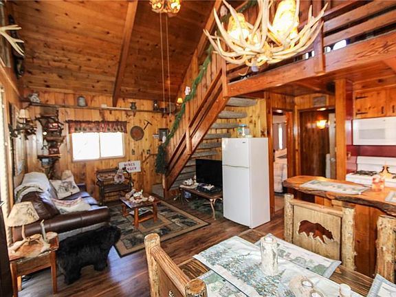 3rd image of 40008 Big Bear Blvd
