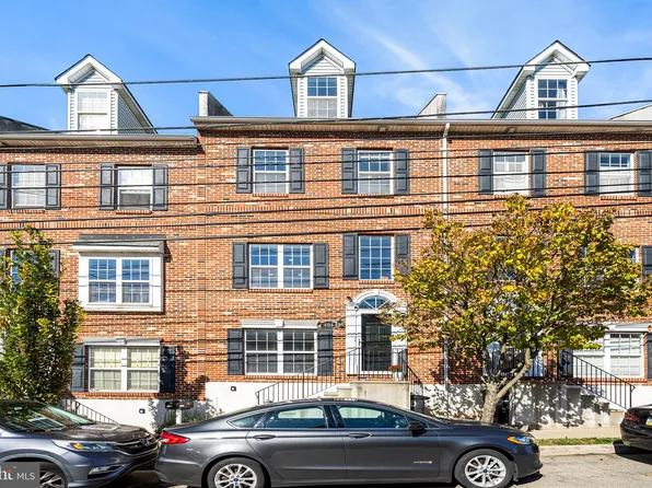 406 E Elm St, Conshohocken, PA 19428
