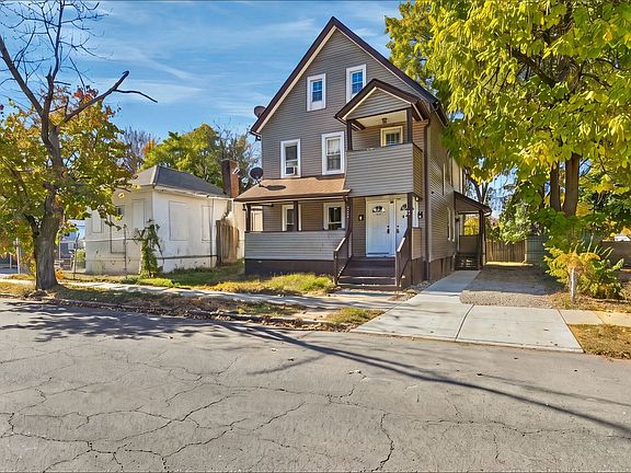 3rd image of 32-34 Dawes St