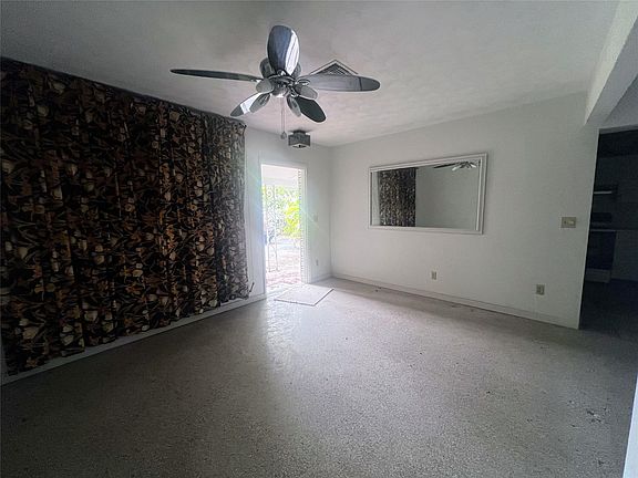 4th image of 111 NE 47th Street