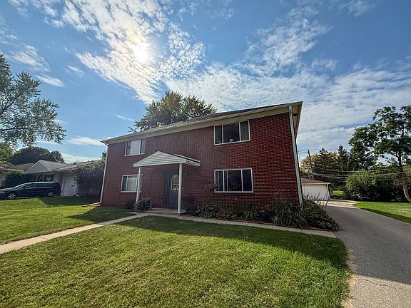 2nd image of 426 Rushmore Ln #11637041