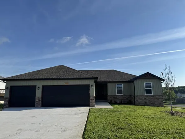 1211 E Habersham Street, Republic, MO 65738