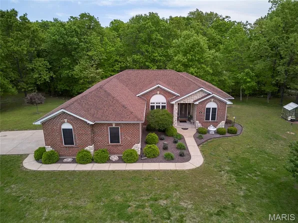 60 Lake Lawrence Ln, Troy, MO 63379