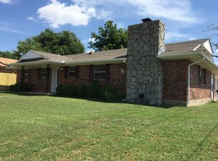 434 W Ercoupe Dr, Midwest City, OK 73110