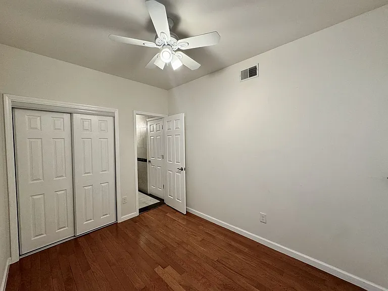 309 Sycamore Street Apartments — Photo 34