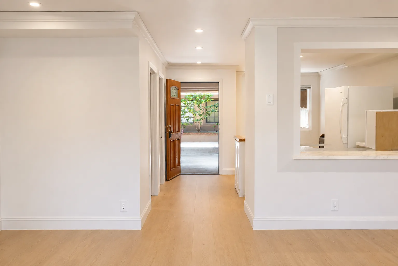 3 bed, $1,600 — Photo 1