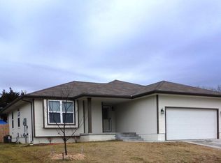 337 SE 44th St #C337, Topeka, KS 66609