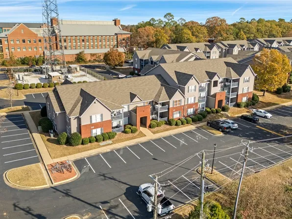 1114 S College St APT 5-104, Auburn, AL 36832