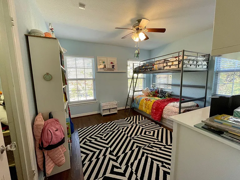 718 W Colorado Blvd — Photo 10