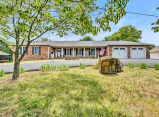 2447 Mountain View Rd, Vinton, VA 24179