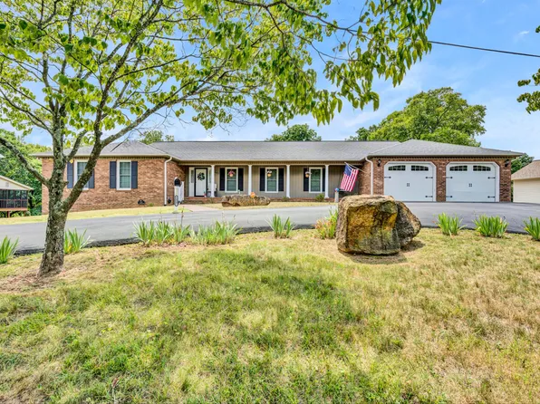 2447 Mountain View Rd, Vinton, VA 24179