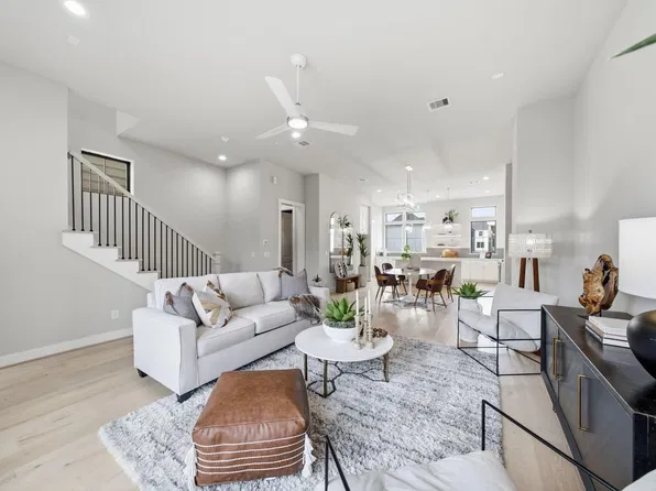 1715 Bologna Ln, Houston, TX 77055