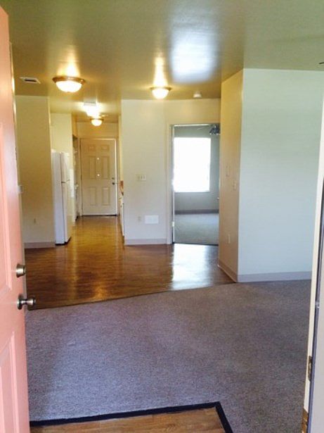 1st image of 264 E Mulberry St