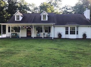 207 Rocky Rd, Hawk Point, MO 63349