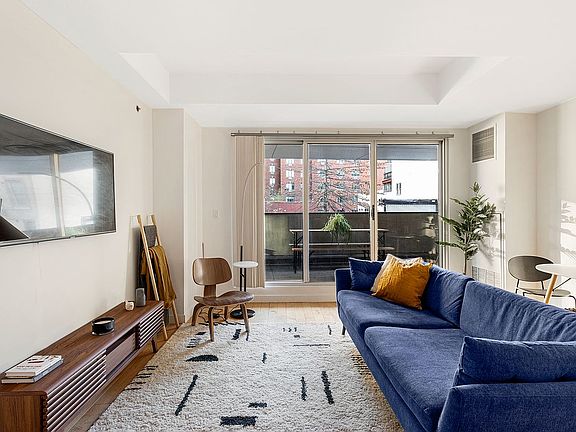 2nd image of 253 4th Ave Unit 2D