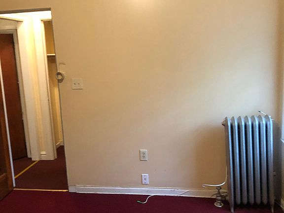 4th image of 3029 Barnes Ave