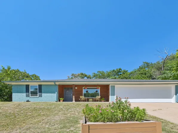 1025 Wedgewood Dr, Woodway, TX 76712