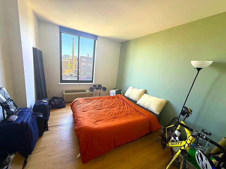 415 Newark St #6B — Photo 13