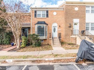 4532 Pinecrest Heights Dr, Annandale, VA 22003