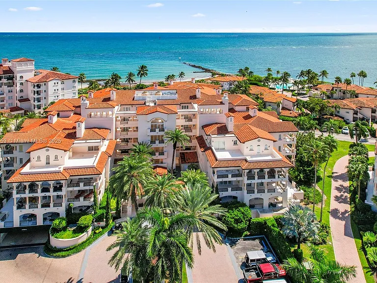 19216 Fisher Island Dr #19216 — Photo 48