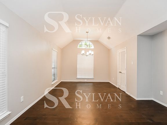 5th image of 2902 Princewood Dr