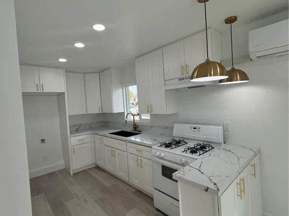 10449 Memory Park Ave, Mission Hills, CA 91345
