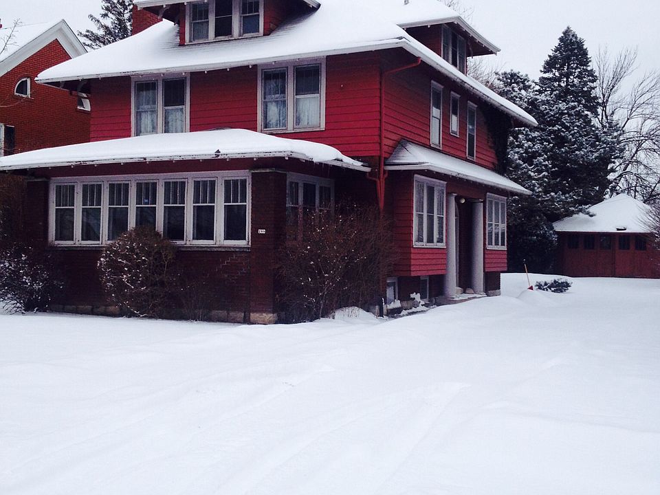 1st image of 299 Woodbridge Ave